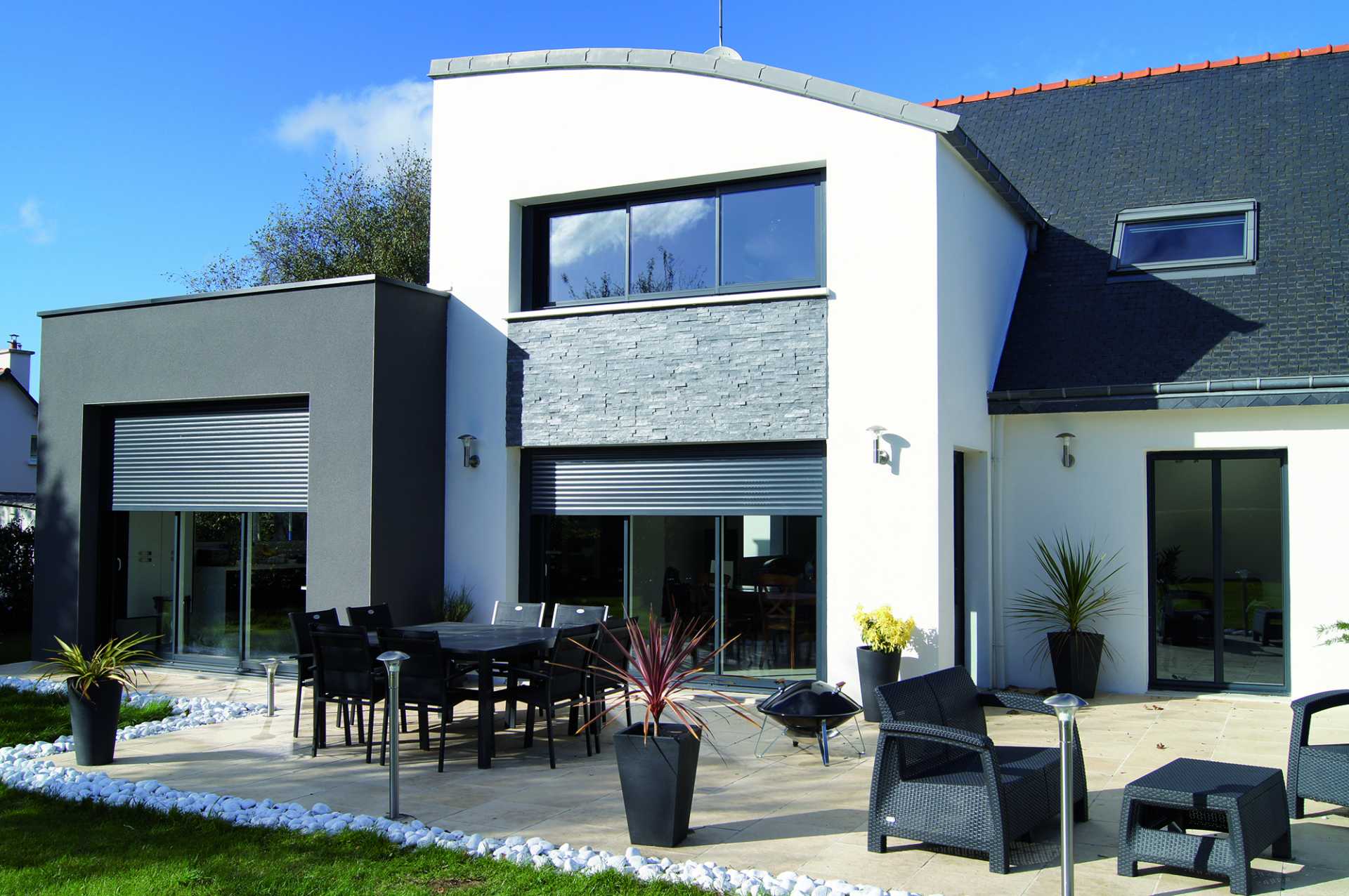 1 volet-roulant-lame-alu-sur-mesure-motorisation-atlantem